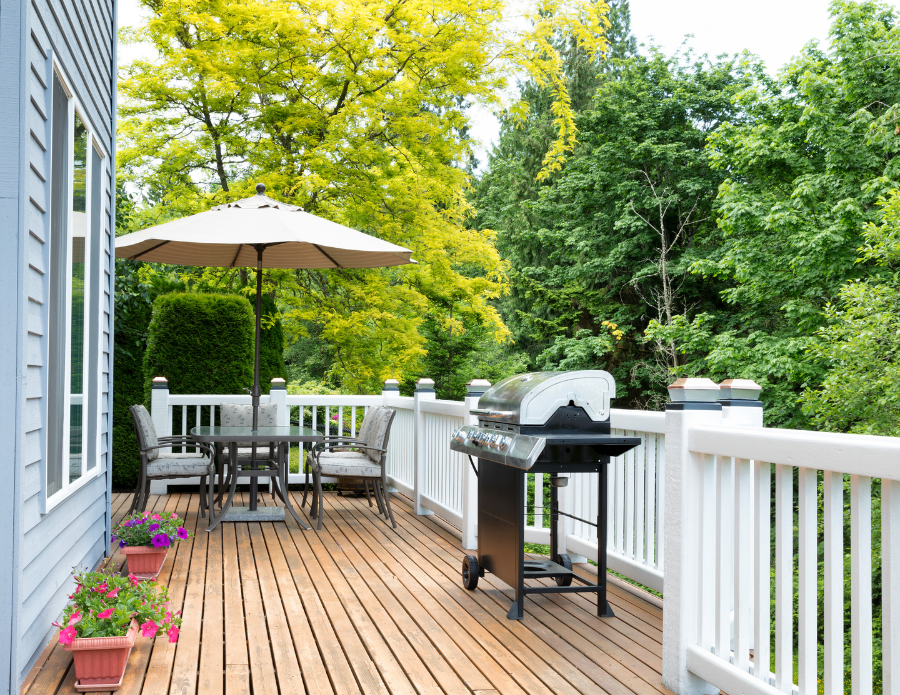 How to Clean White Composite Outdoor Furniture